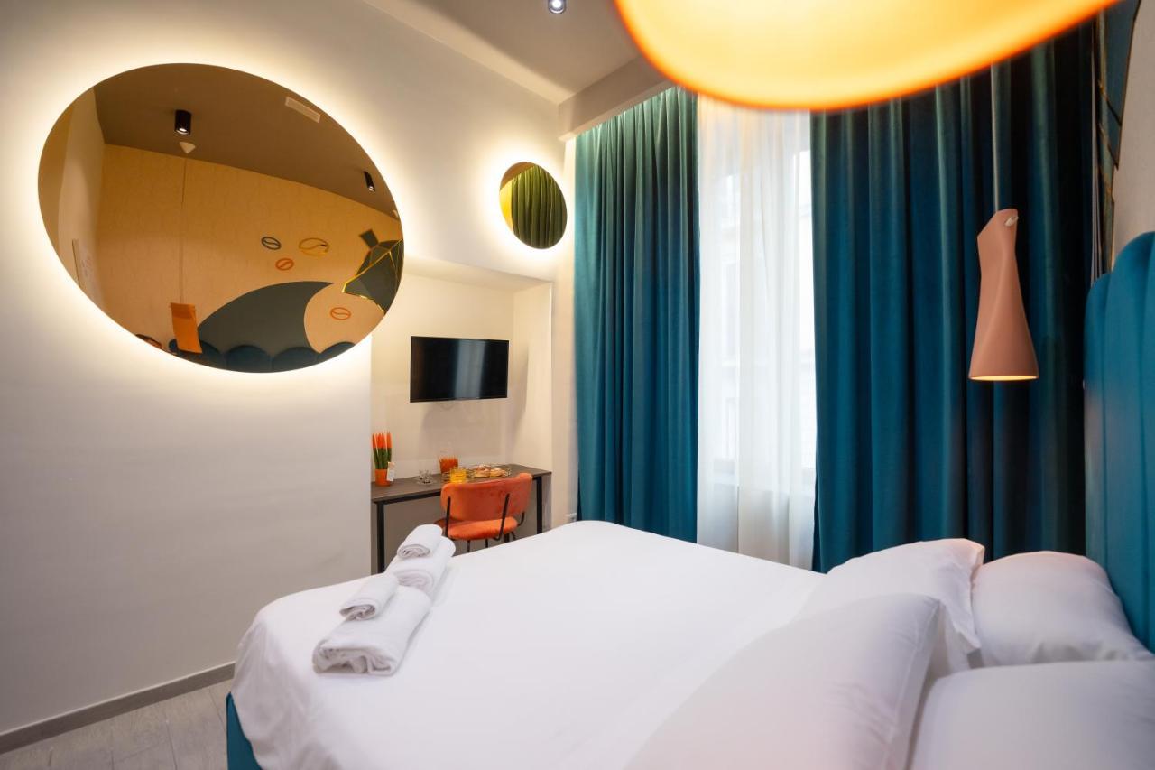Piezz' E Sole Hotel Наполи Екстериор снимка