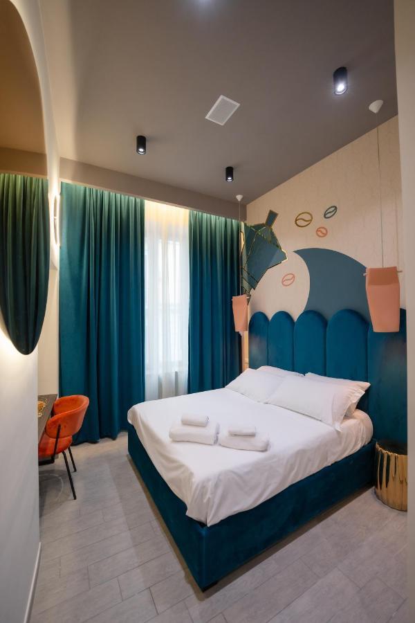 Piezz' E Sole Hotel Наполи Екстериор снимка